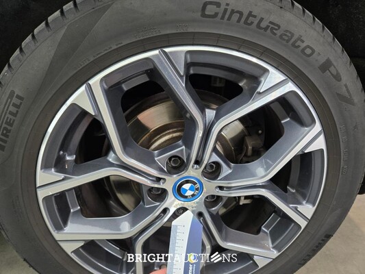 BMW X1 xDrive25e Business Edition Plus 220pk 2022 (Origineel-NL), R-535-HL
