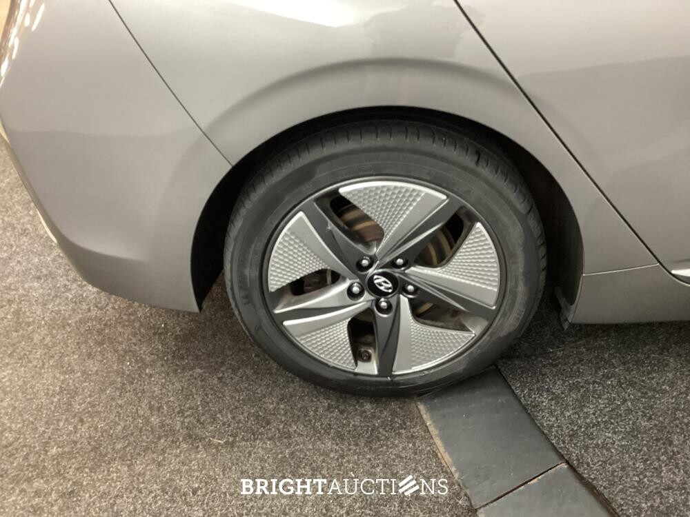 Hyundai IONIQ Plus 1.6 GDi 148pk 2020 (Origineel-NL), H-974-JL