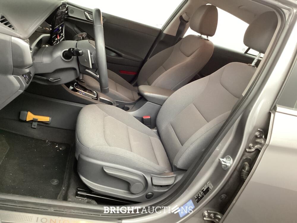 Hyundai IONIQ Plus 1.6 GDi 148pk 2020 (Origineel-NL), H-974-JL