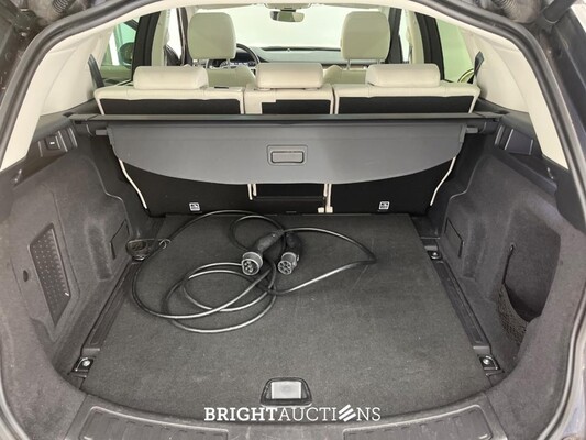 Land Rover Discovery Sport P300e R-Dynamic HSE 1.5 309pk 2022 (Origineel-NL), P-679-HT