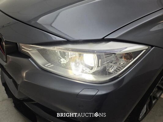 BMW 320d 3-serie Touring M Sport Edition High Executive 184pk 2015 3-Serie, R-095-DJ