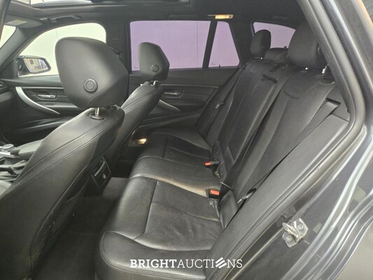 BMW 320d 3-serie Touring M Sport Edition High Executive 184pk 2015 3-Serie, R-095-DJ