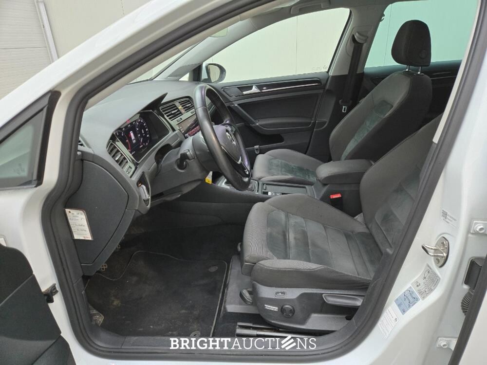 Volkswagen Golf Variant Highline Business R 1.6 TDI 116pk 2017 (Origineel-NL), RB-044-B