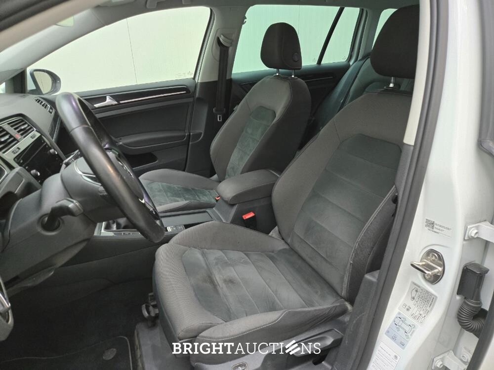 Volkswagen Golf Variant Highline Business R 1.6 TDI 116pk 2017 (Origineel-NL), RB-044-B