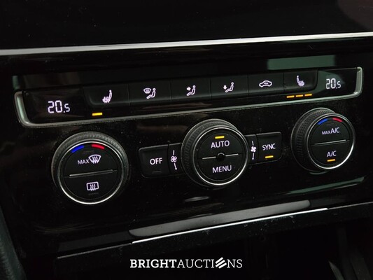 Volkswagen Golf Variant Highline Business R 1.6 TDI 116pk 2017 (Origineel-NL), RB-044-B