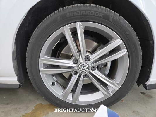 Volkswagen Golf Variant Highline Business R 1.6 TDI 116pk 2017 (Origineel-NL), RB-044-B