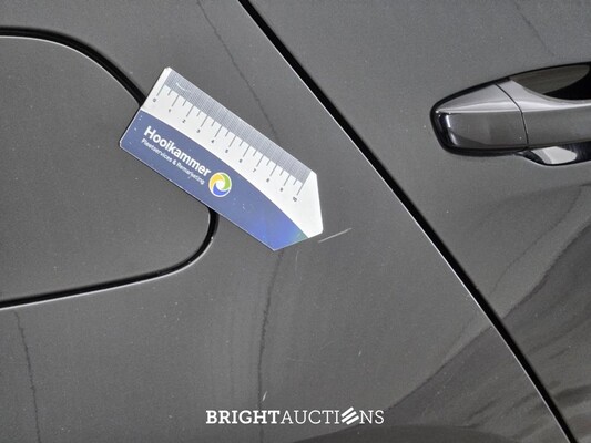 Volkswagen Golf Highline Business R 1.4 TSI 150pk 2017, XD-235-D