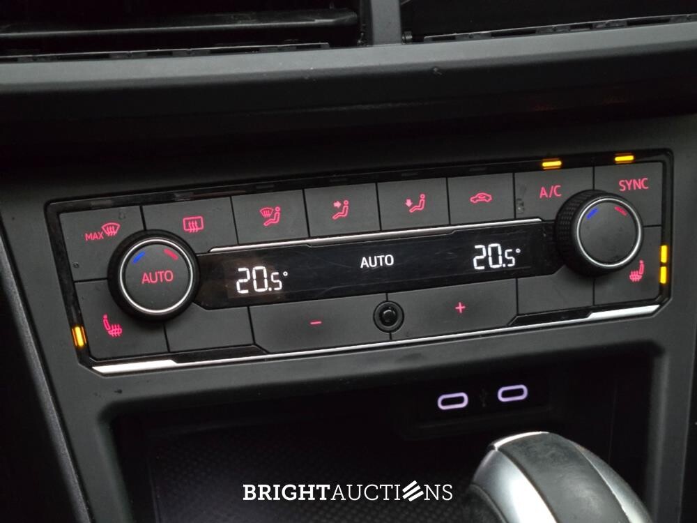 Volkswagen Polo GTI 2.0 TSI 200pk 2020, GHP-37-D