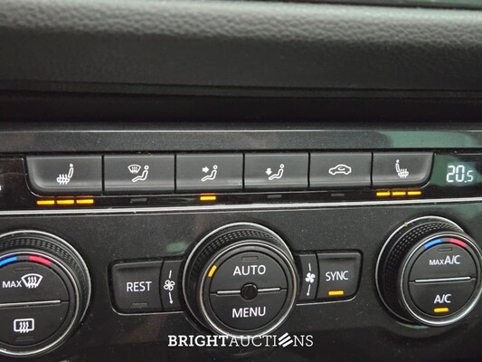 Volkswagen Tiguan ACT Highline Business R 1.4 TSI 150pk 2018 (Origineel-NL), SZ-423-K