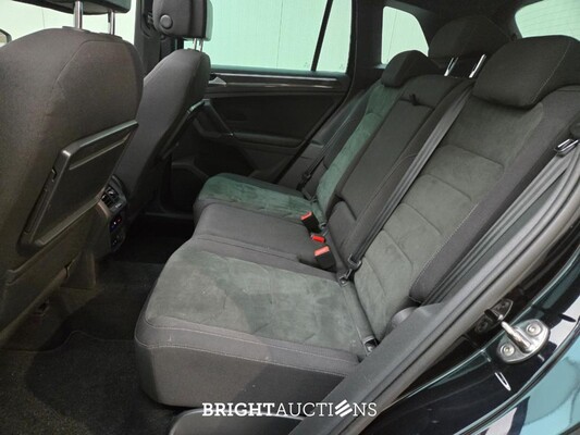 Volkswagen Tiguan ACT Highline Business R 1.4 TSI 150pk 2018 (Origineel-NL), SZ-423-K