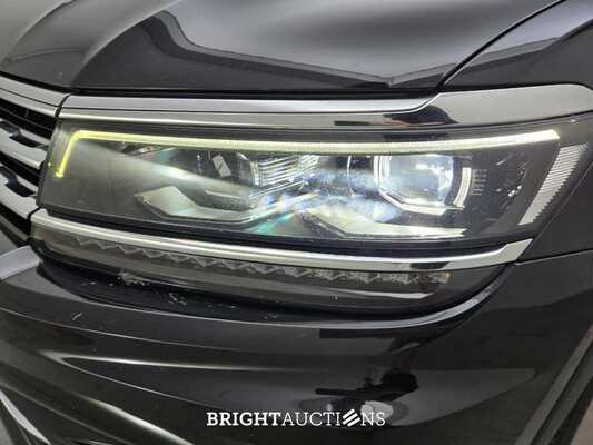 Volkswagen Tiguan ACT Highline Business R 1.4 TSI 150pk 2018 (Origineel-NL), SZ-423-K