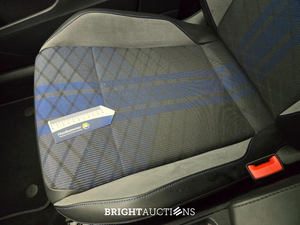 Volkswagen T-Roc 4Motion R 2.0 TSI 301pk 2022, JVZ-22-H