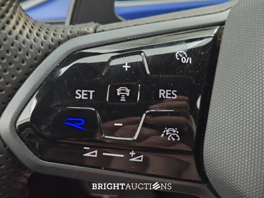 Volkswagen T-Roc 4Motion R 2.0 TSI 301pk 2022, JVZ-22-H