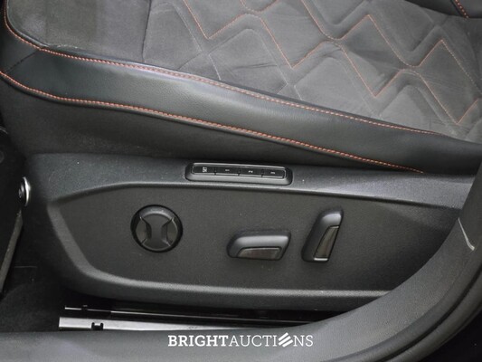 SEAT Leon FR eHybrid PHEV Business Intense 1.4 TSI 258pk 2021, HJX-67-R