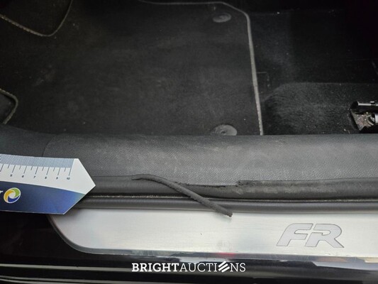 SEAT Leon FR eHybrid PHEV Business Intense 1.4 TSI 258pk 2021, HJX-67-R