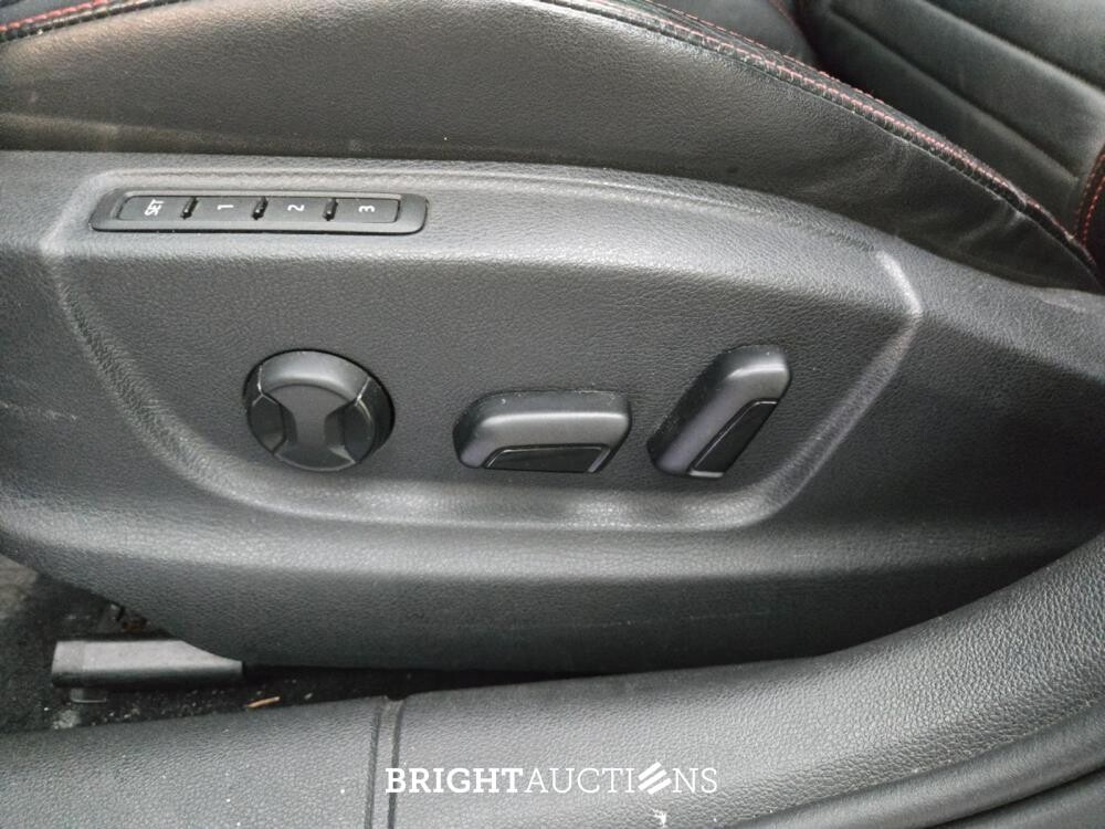 Škoda Octavia Combi RS Business 2.0 TSI 230pk 2016, X-330-DT