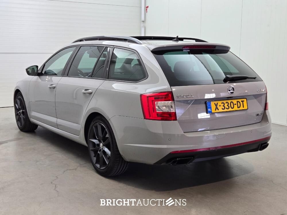Škoda Octavia Combi RS Business 2.0 TSI 230pk 2016, X-330-DT