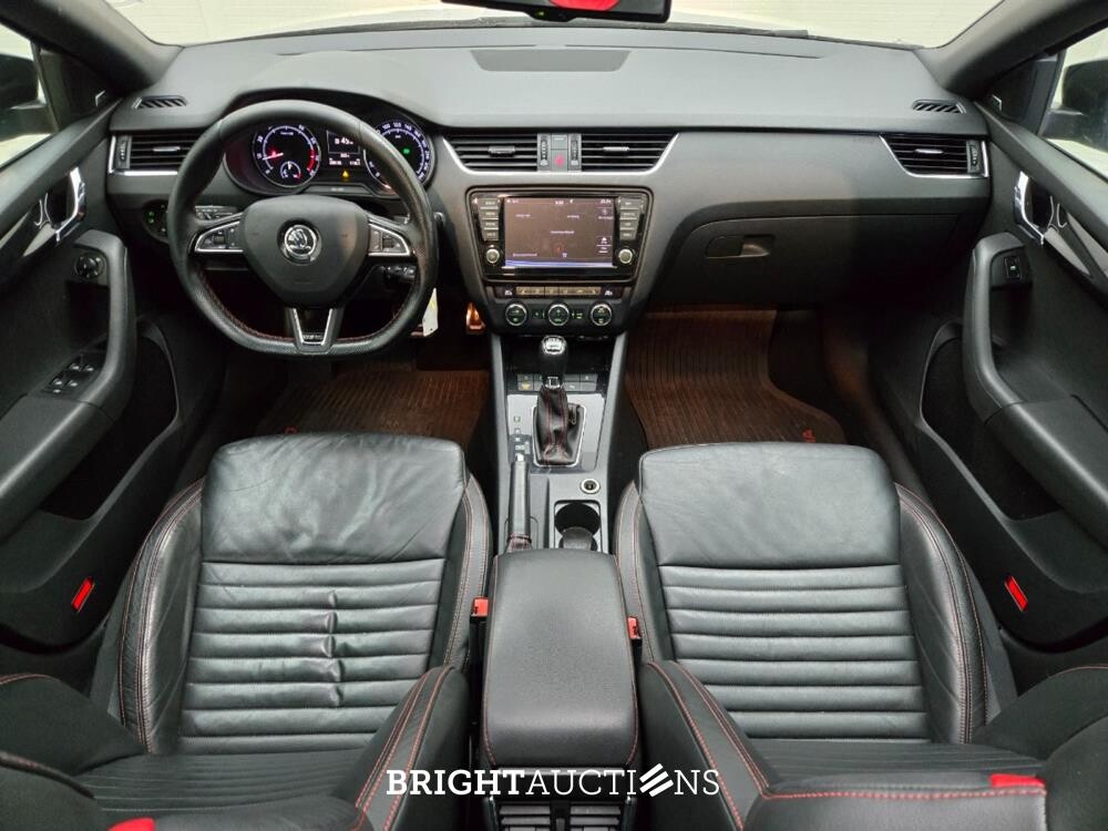 Škoda Octavia Combi RS Business 2.0 TSI 230pk 2016, X-330-DT