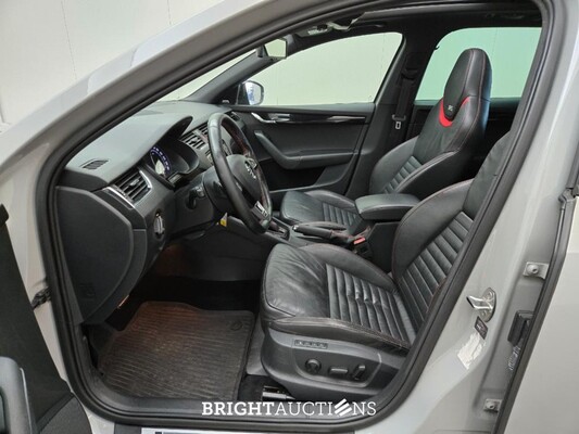 Škoda Octavia Combi RS Business 2.0 TSI 230pk 2016, X-330-DT
