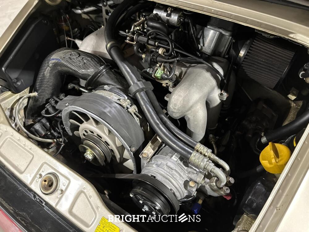Porsche 911 Carrera 4 3.6 -Automaat- 250pk 1990