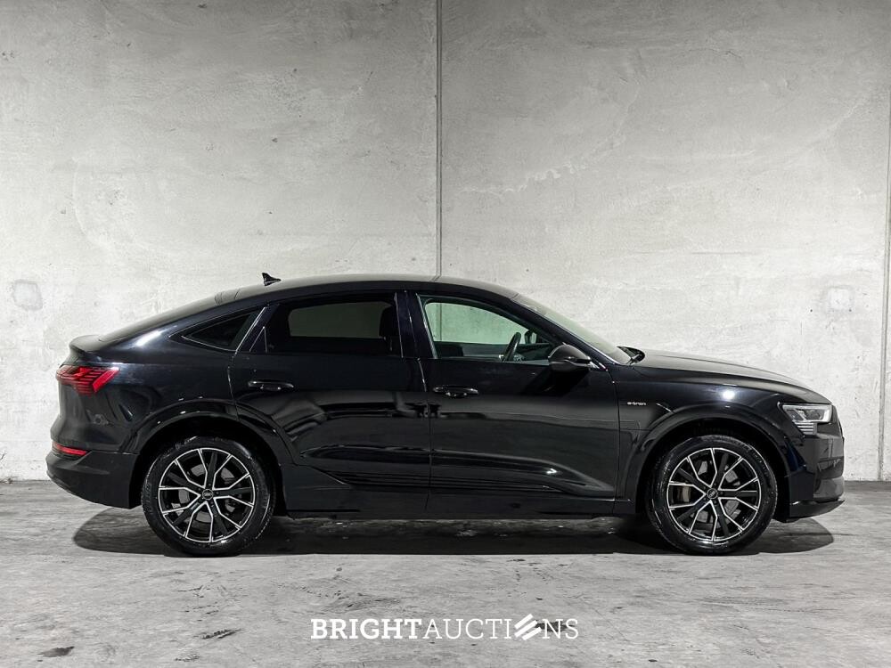Audi e-tron Sportback 55 Quattro Business edition 95 kWh 408pk 2020 (Origineel-NL + 1e eigenaar), K-601-GZ