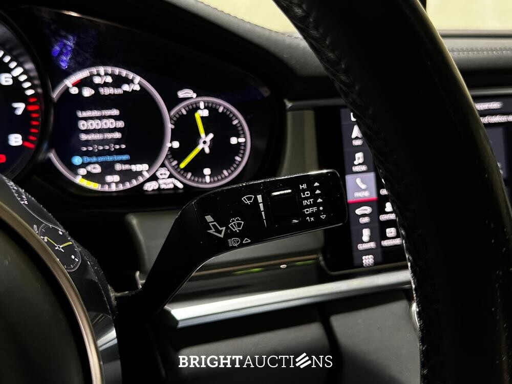 Porsche Panamera Turbo S E-Hybrid Executive 4.0 V8 680pk 2018 (Origineel-NL) Sport-Chrono, SP-232-N
