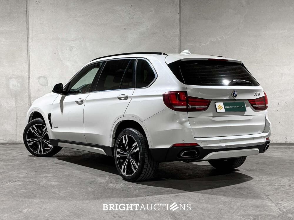 BMW X5 xDrive50i 4.4 V8 High Executive 449pk 2014, J-094-RR
