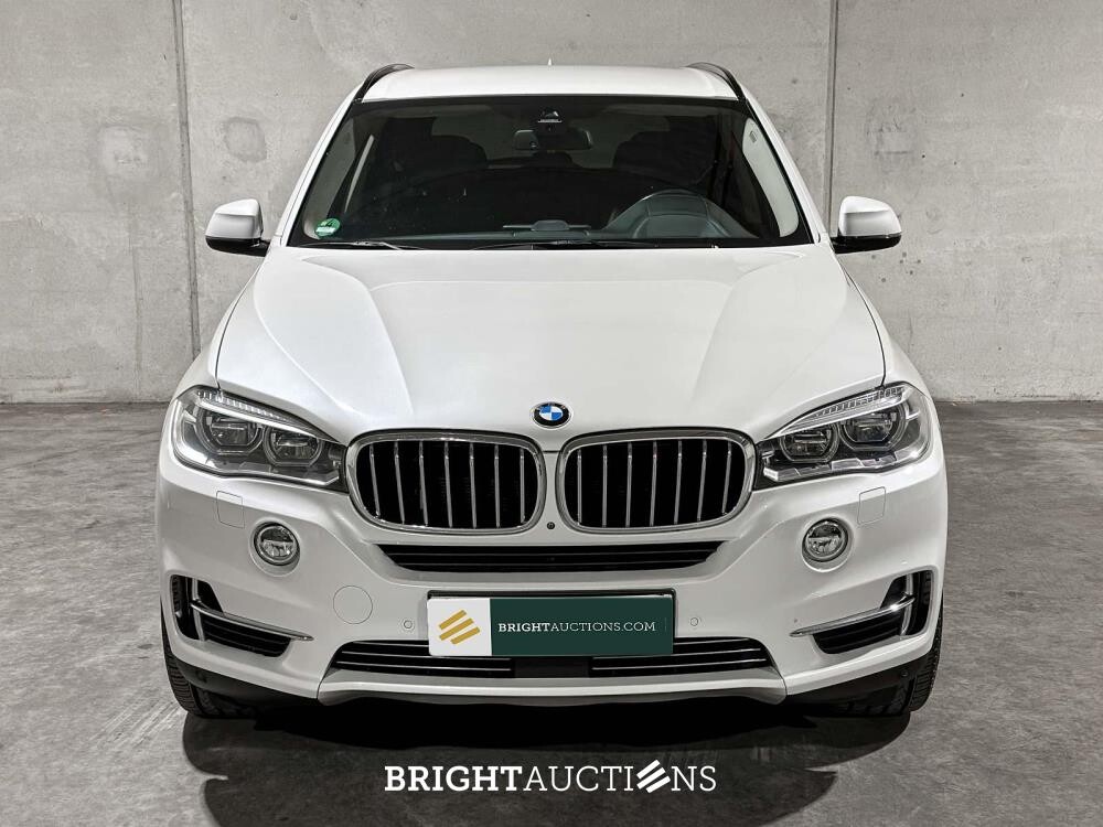 BMW X5 xDrive50i 4.4 V8 High Executive 449pk 2014, J-094-RR