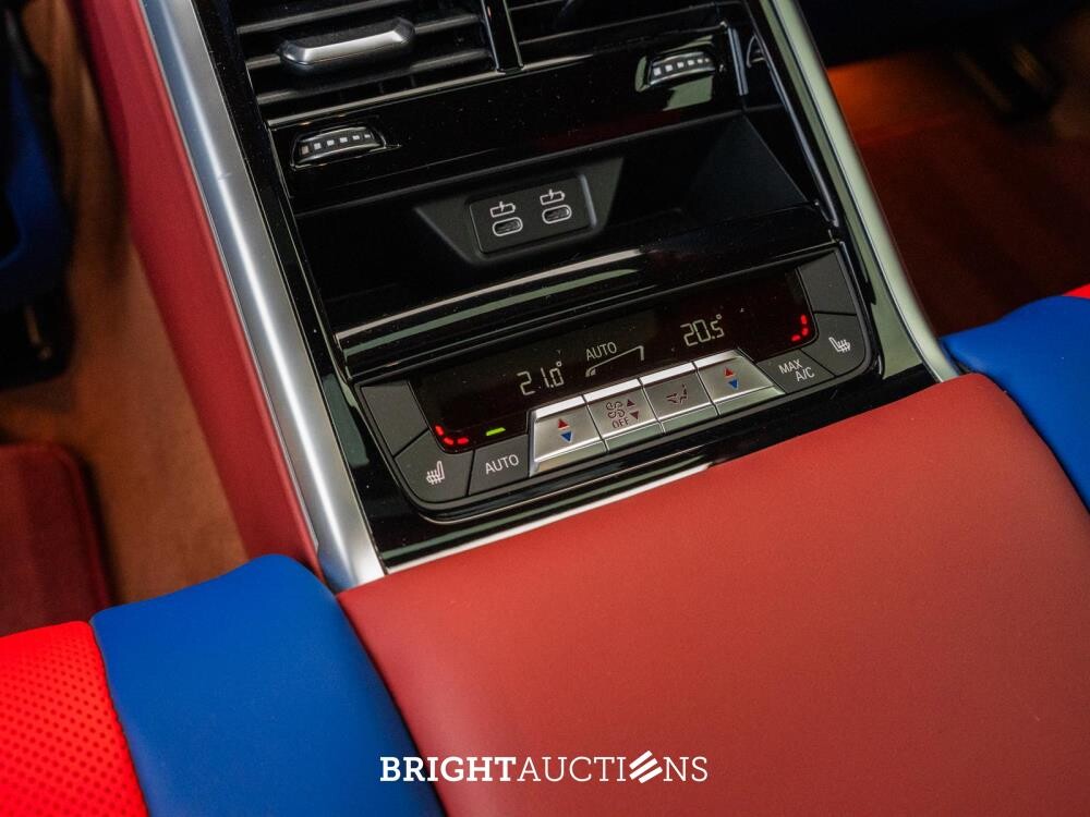 BMW M850i Gran Coupé 4.4 V8 xDrive -The 8 X Jeff Koons- M-Performance 530pk 2023 (1 van 99) (NEW) 8-Serie (Origineel-NL + 1e Eigenaar), X-004-JB