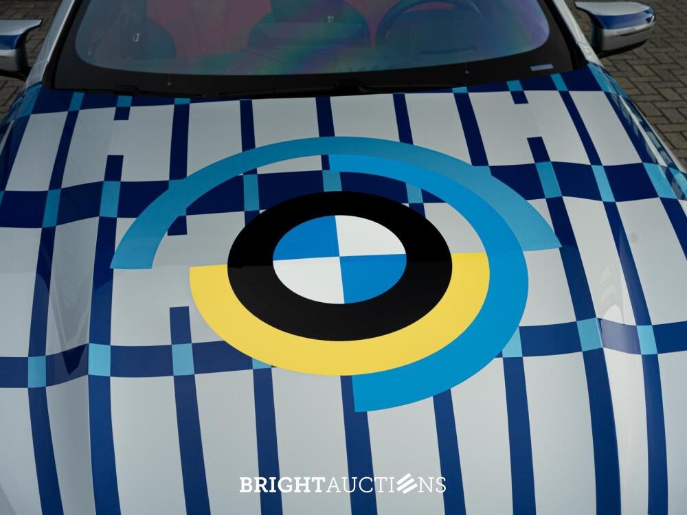 BMW M850i Gran Coupé 4.4 V8 xDrive -The 8 X Jeff Koons- M-Performance 530pk 2023 (1 van 99) (NEW) 8-Serie (Origineel-NL + 1e Eigenaar), X-004-JB