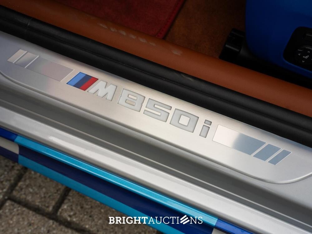 BMW M850i Gran Coupé 4.4 V8 xDrive -The 8 X Jeff Koons- M-Performance 530pk 2023 (1 van 99) (NEW) 8-Serie (Origineel-NL + 1e Eigenaar), X-004-JB