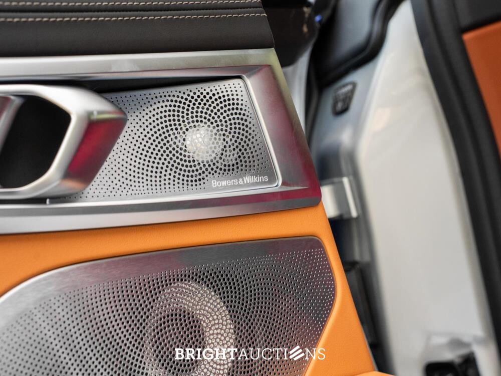 BMW M850i Gran Coupé 4.4 V8 xDrive -The 8 X Jeff Koons- M-Performance 530pk 2023 (1 van 99) (NEW) 8-Serie (Origineel-NL + 1e Eigenaar), X-004-JB