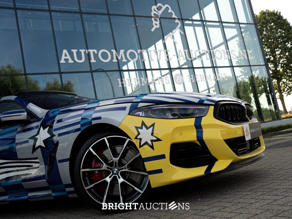 BMW M850i Gran Coupé 4.4 V8 xDrive -The 8 X Jeff Koons- M-Performance 530pk 2023 (1 van 99) (NEW) 8-Serie (Origineel-NL + 1e Eigenaar), X-004-JB