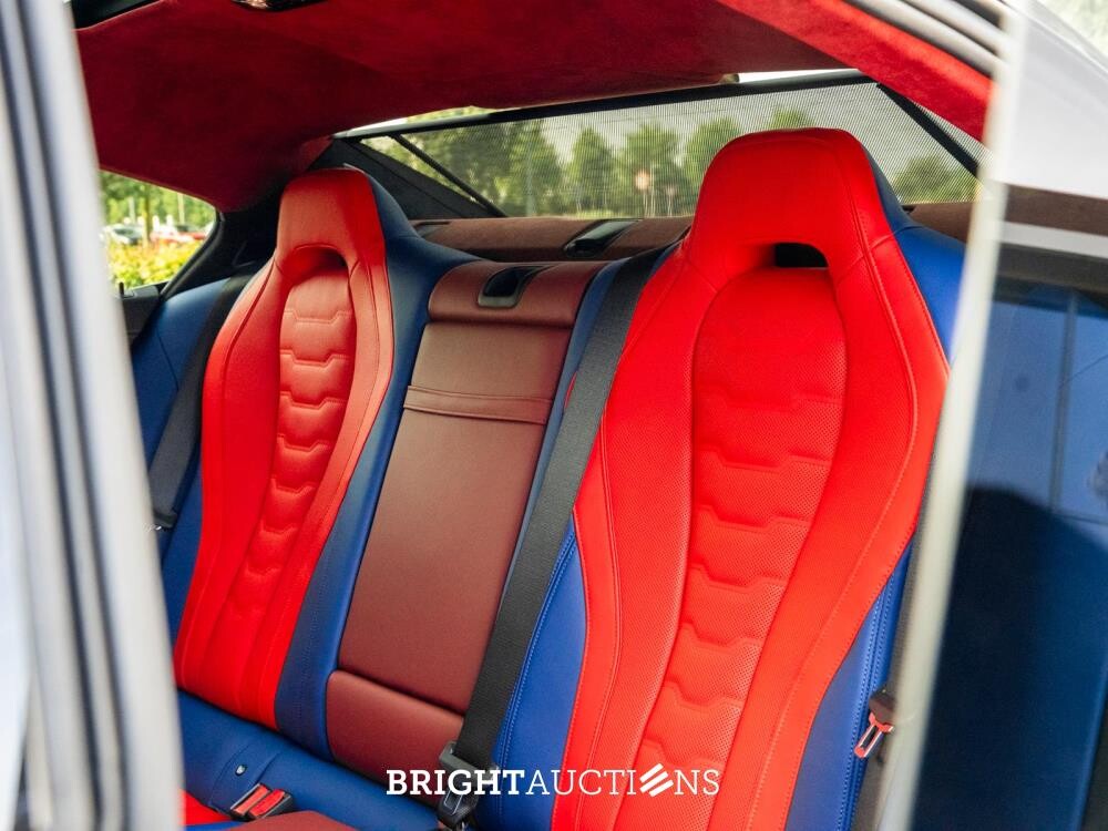 BMW M850i Gran Coupé 4.4 V8 xDrive -The 8 X Jeff Koons- M-Performance 530pk 2023 (1 van 99) (NEW) 8-Serie (Origineel-NL + 1e Eigenaar), X-004-JB