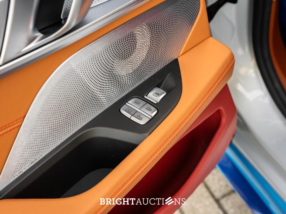 BMW M850i Gran Coupé 4.4 V8 xDrive -The 8 X Jeff Koons- M-Performance 530pk 2023 (1 van 99) (NEW) 8-Serie (Origineel-NL + 1e Eigenaar), X-004-JB
