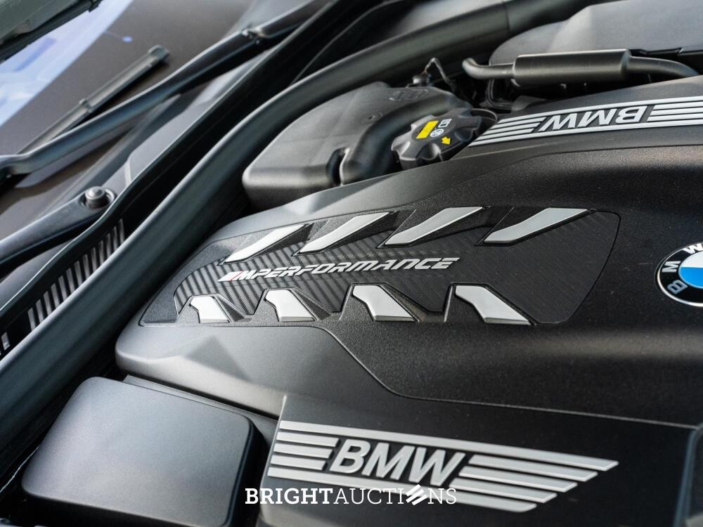 BMW M850i Gran Coupé 4.4 V8 xDrive -The 8 X Jeff Koons- M-Performance 530pk 2023 (1 van 99) (NEW) 8-Serie (Origineel-NL + 1e Eigenaar), X-004-JB