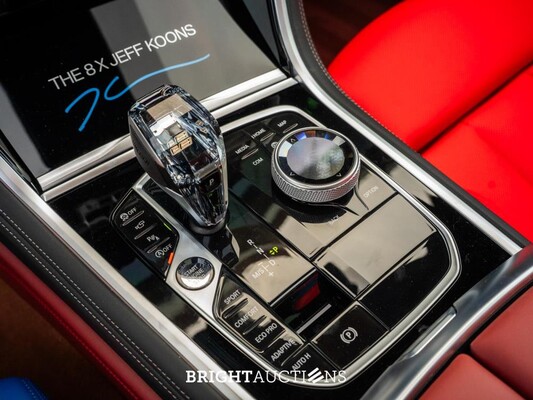BMW M850i Gran Coupé 4.4 V8 xDrive -The 8 X Jeff Koons- M-Performance 530pk 2023 (1 van 99) (NEW) 8-Serie (Origineel-NL + 1e Eigenaar), X-004-JB