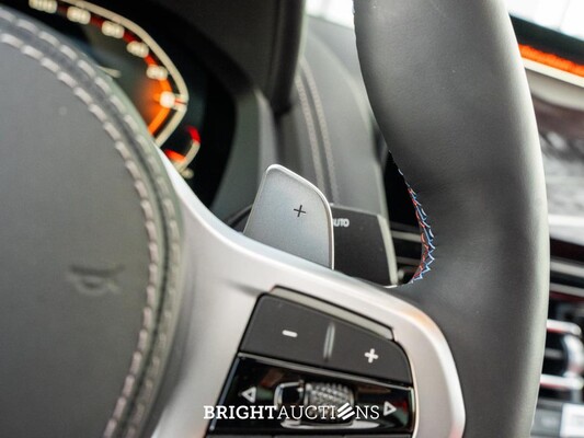 BMW M850i Gran Coupé 4.4 V8 xDrive -The 8 X Jeff Koons- M-Performance 530pk 2023 (1 van 99) (NEW) 8-Serie (Origineel-NL + 1e Eigenaar), X-004-JB