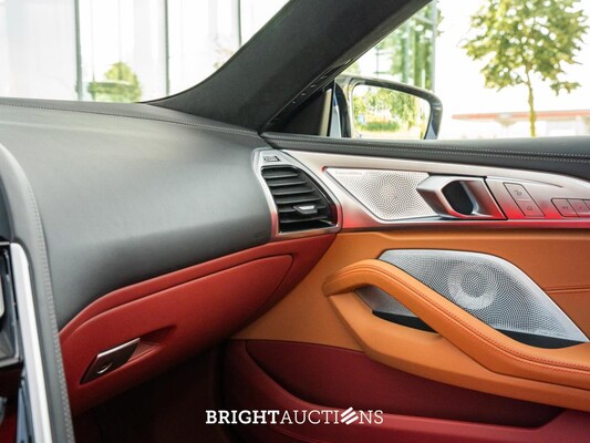BMW M850i Gran Coupé 4.4 V8 xDrive -The 8 X Jeff Koons- M-Performance 530pk 2023 (1 van 99) (NEW) 8-Serie (Origineel-NL + 1e Eigenaar), X-004-JB