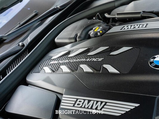 BMW M850i Gran Coupé 4.4 V8 xDrive -The 8 X Jeff Koons- M-Performance 530pk 2023 (1 van 99) (NEW) 8-Serie (Origineel-NL + 1e Eigenaar), X-004-JB