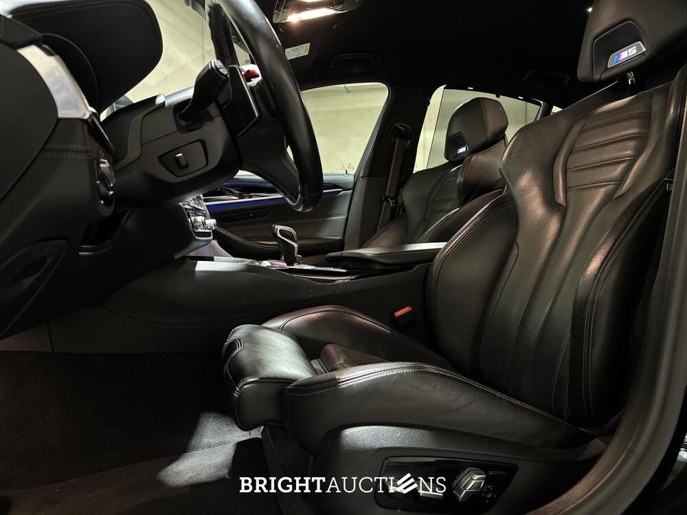 BMW M5 4.4 V8 M-Sport 600pk 2019 (Origineel-NL) 5-serie, XR-334-D
