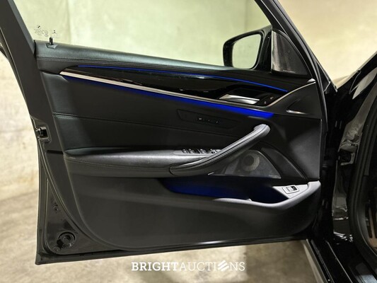 BMW M5 4.4 V8 M-Sport 600pk 2019 (Origineel-NL) 5-serie, XR-334-D