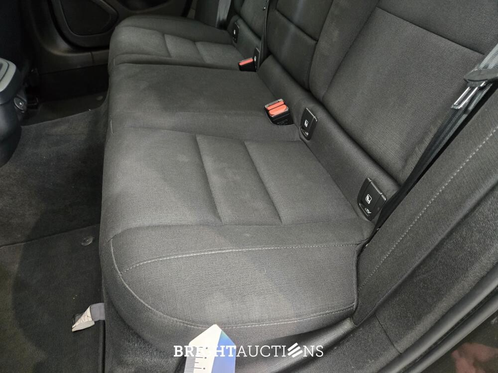 Volvo V60 B3 Momentum 2.0 163pk 2021 (Origineel-NL), K-150-JF