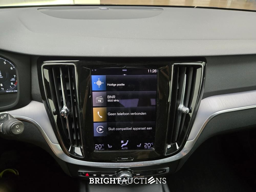 Volvo V60 B3 Momentum 2.0 163pk 2021 (Origineel-NL), K-150-JF