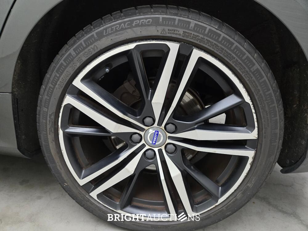 Volvo V60 B3 Momentum 2.0 163pk 2021 (Origineel-NL), K-150-JF