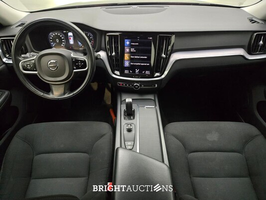 Volvo V60 B3 Momentum 2.0 163pk 2021 (Origineel-NL), K-150-JF