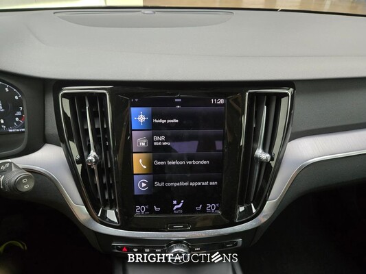 Volvo V60 B3 Momentum 2.0 163pk 2021 (Origineel-NL), K-150-JF