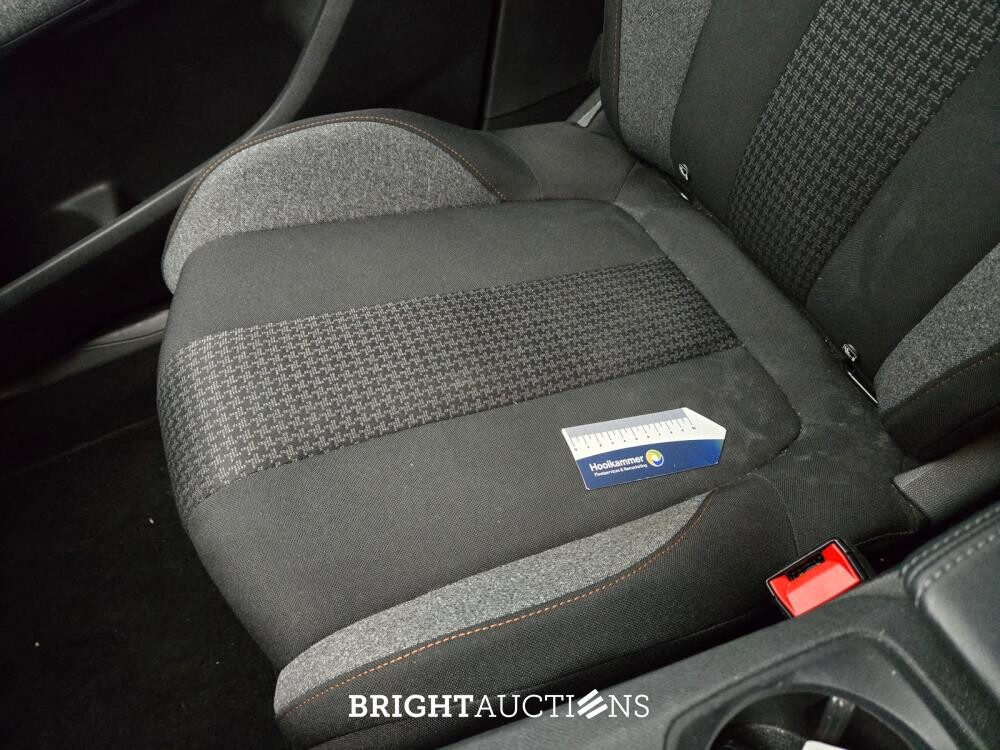 Peugeot 3008 Blue Lease Active 1.2 PureTech 131pk 2021 (Origineel-NL), K-810-KD