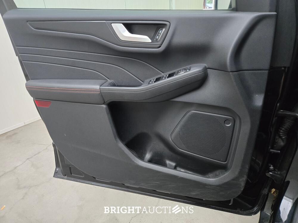 Ford Kuga PHEV Vignale 2.5 261pk 2022 (Origineel-NL), N-565-ZS
