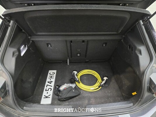 Volkswagen ID.3 First Plus 58 kWh 204pk 2020 (Origineel-NL), K-574-HG